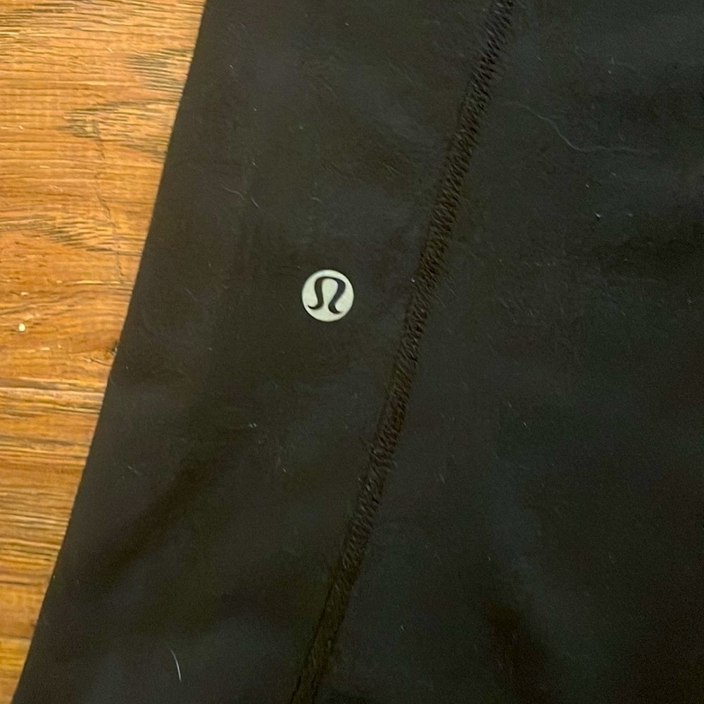 Lululemon Black Reversible Leggings Size 6 - Picture 4 of 6